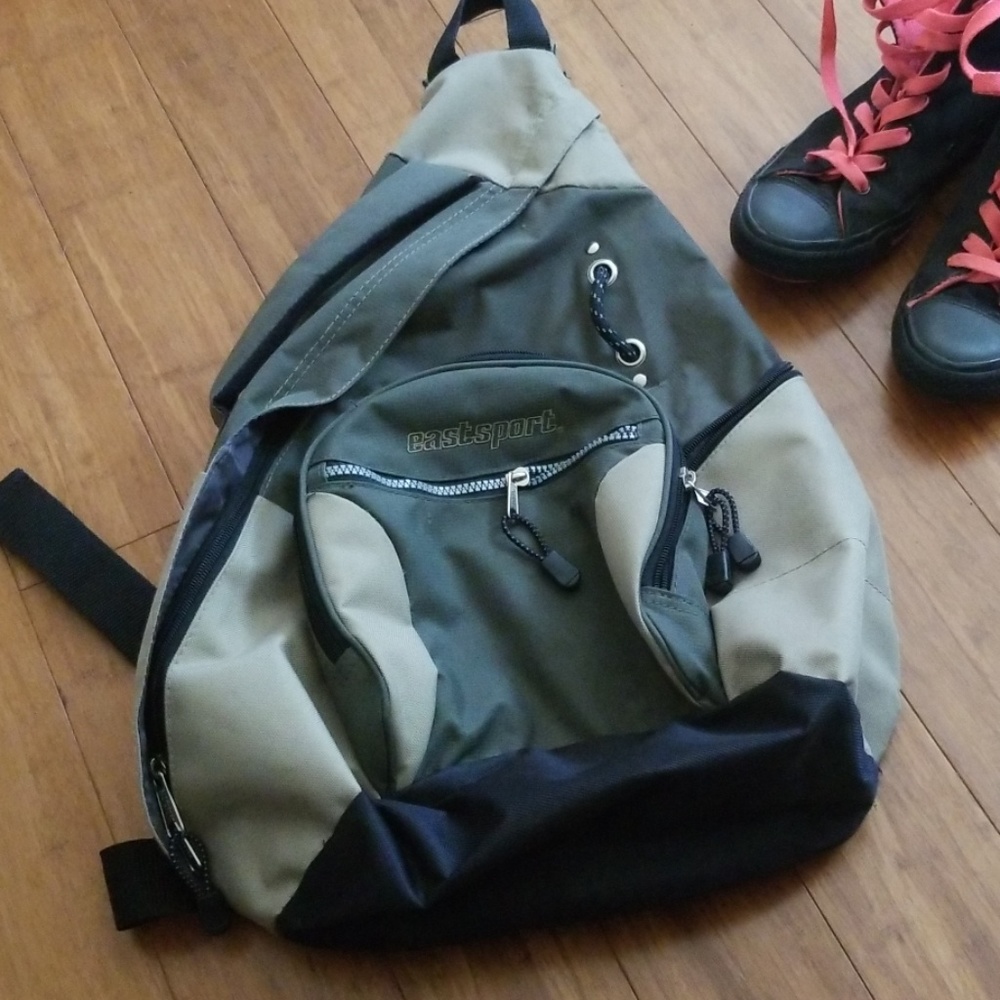 Eastsport backpack sling